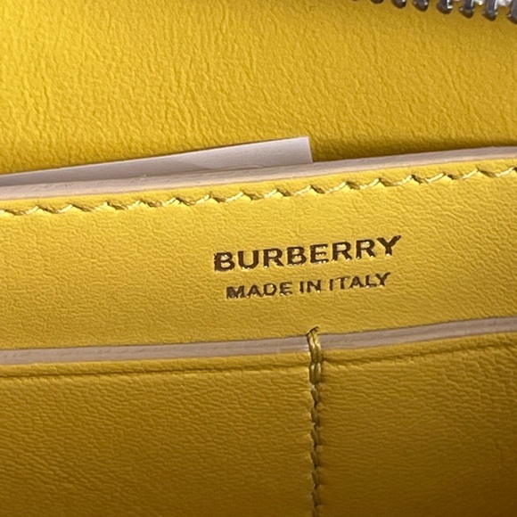 🔴SOLD🔴 BURBERRY Medium TB Monogram Leather Shoulder Bag- Warm Vanilla - Picture 14 of 15